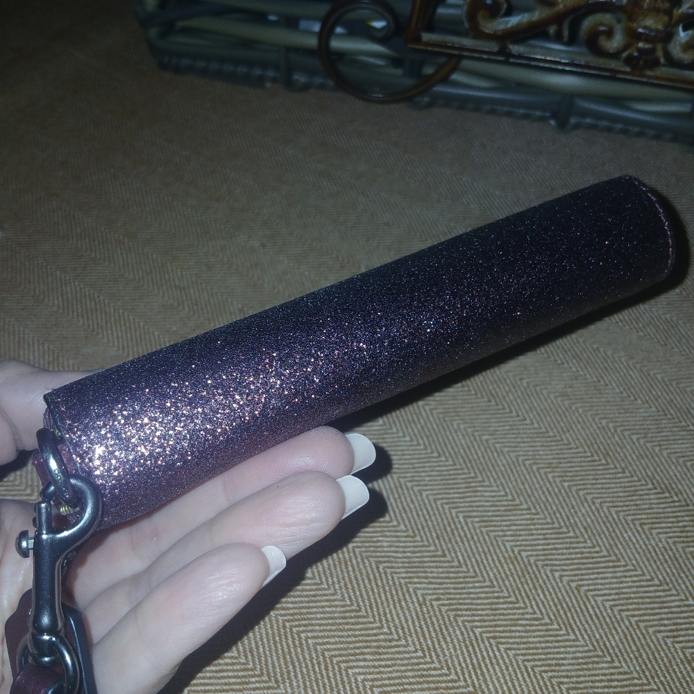 Bnwt Authentic Coach Glitter Clutch in Shimmering- Purple Cherry - Picture 9 of 12